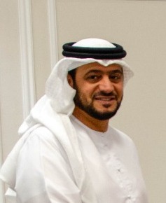 Photo of Cartagena's cathedral at the background and some colonial style houses